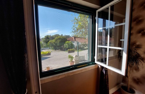 Pedrogao Pequeno Cottage | Luxurious Casa Rio Zêzere River Beaches & Mountains Pets & Kids Welcome