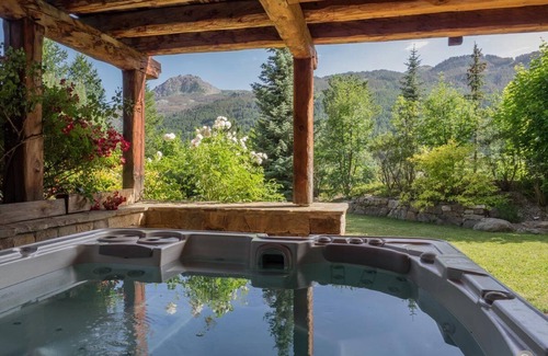 La Salle-les-Alpes Ski Chalet | Luxurious Chalet in Southern French Alpes