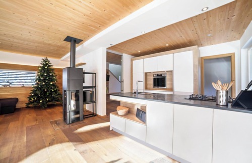 San Pancrazio Ski Chalet | Luxurious Chalet "De Ultimis" with Large Garden and Mountain Views