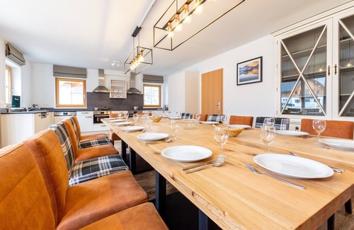 Obertraun Ski Chalet | Luxurious Chalet in Obertraun with Pool