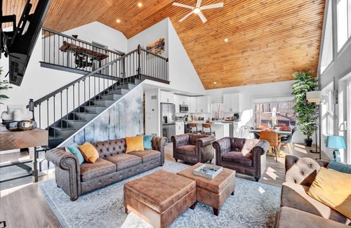 Gouldsboro Ski Chalet | Luxurious Chalet w/Hot Tub~Game &Movie Room~Lake/Pool Access