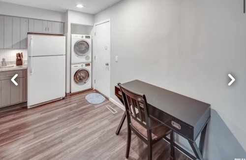Moline Condo | Luxurious Condo family-friendly nCloser to attractions!nEatery,Walmart&lot more!