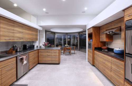 Troon North House | Luxurious, Contemporary, Resort Style, 4 Bedroom, on 15th Tee of Troon North.