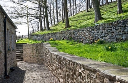 Leyburn Cottage | Luxurious Converted Bothy/Barn In an Idyllic Setting