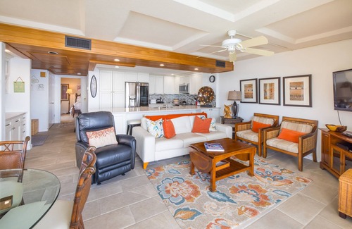 Makaha Condo | Luxurious corner condo, totally updated Stunning views on wrap around lanai !