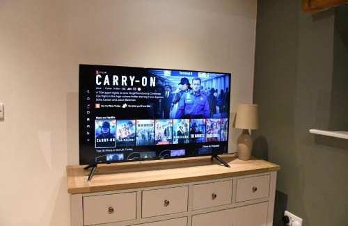 Tideswell House | Luxurious Cosy Cottage