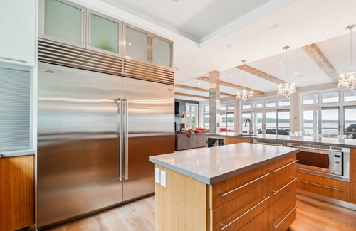 Tiny House | Luxurious Cottage in Tiny 5bd4bth Private Beach