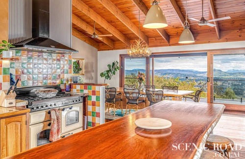 Sarabah House | Luxurious Country Hinterland Guest House | Scenic Rim | Gold Cost | Pool