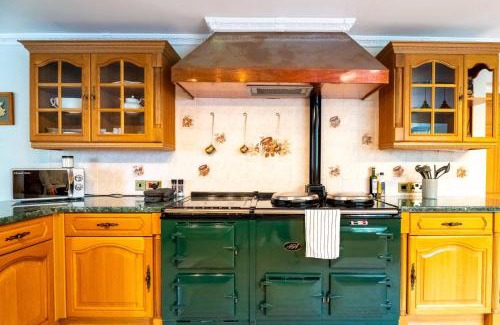 Barrow Gurney House | Luxurious Country Retreat in Winford