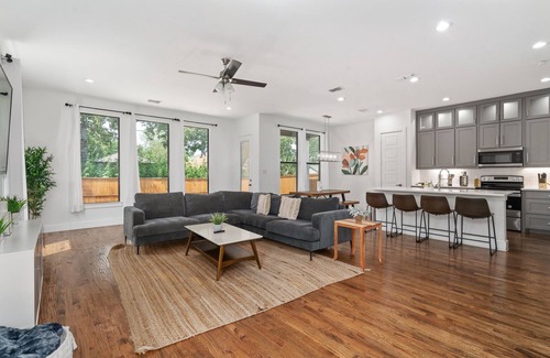 West Dallas House | Luxurious Dallas Home - 5 minutes from Downtown 🌌