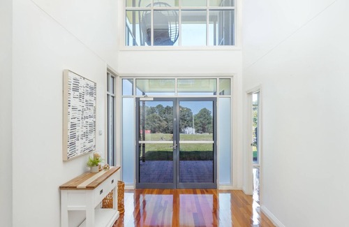 Rochedale House | Luxurious Designer Mansion with Garden Paradise