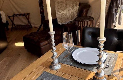 Swan Lake Cabin | Luxurious Dome with Stunning Views for a Romantic Glamping Getaway by Swan Lake, New York