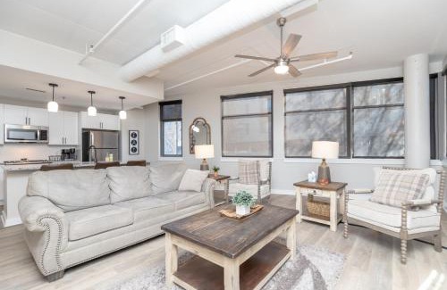 Rolling Mill Hill House | Luxurious Downtown 2 bedroom 2 bath with views 1M