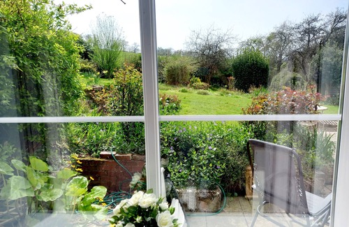 Axminster Apartment | Luxurious Entire Studio in Axminster Suitable for