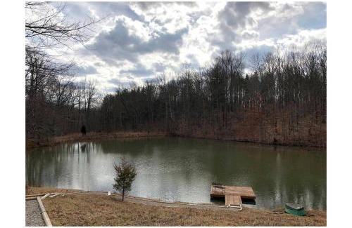 Gnaw Bone Ski Chalet | Luxurious Estate by Brown County 40 private acres