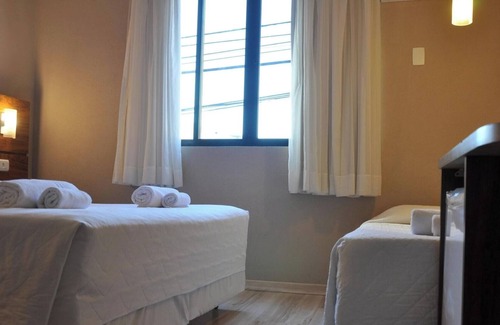 Matriz Hotel | Luxurious Executive Triple Room Steps from Curitiba’s Best Parks and Landmark