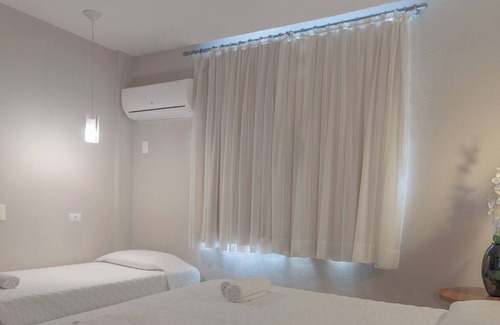 Matriz Hotel | Luxurious Executive Triple Room Steps from Curitiba’s Best Parks and Landmark