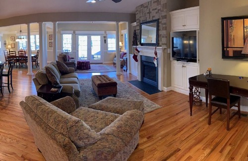 Nellysford House | Luxurious Family Friendly Mountain Home! Great Location on Devils Knob
