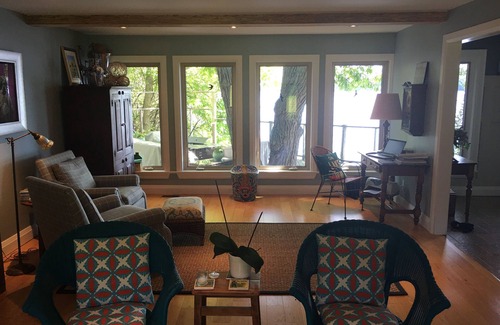 North Port Cottage | Luxurious, family and pet-friendly cottage in the heart of Prince Edward County