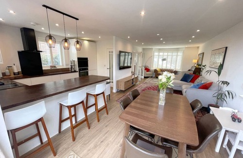 Cherry Hinton House | Luxurious Family Home - Walk to Addenbrookes