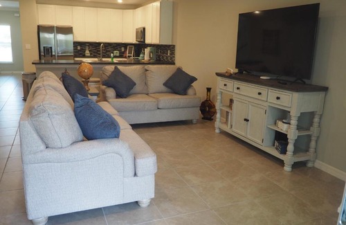 Kissimmee House | Luxurious Farm Style House