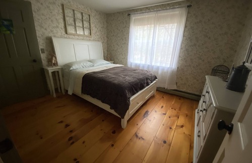 Brownfield Other | Luxurious Farmhouse Style Home - Get away from it all in picturesque setting