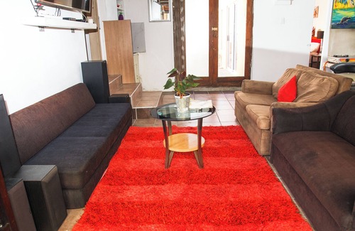 Mowbray House | Luxurious flatlet in the heart of Mowbray: Your Perfect Cape Town Getaway!