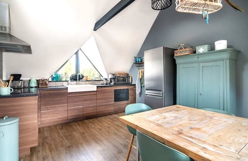 Rijs Villa | Luxurious forest villa "De Steenbok" close to forest and IJsselmeer
