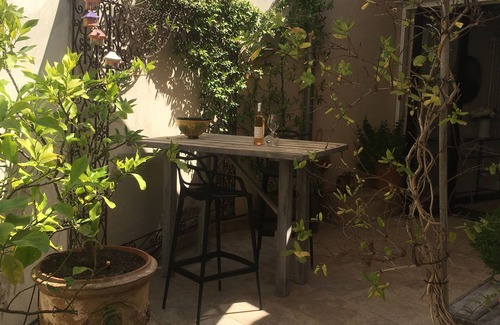 L'Isle-sur-la-Sorgue Apartment | Luxurious apartment in the heart of the old town of Isle sur la Sorgue