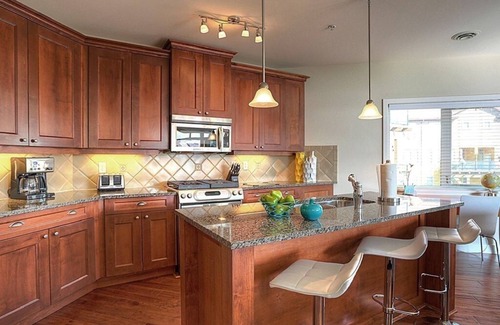 Central Okanagan Condo | LUXURIOUS FUN AWAY FROM HOME!