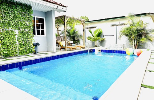 Adenta House | Luxurious Villa with Private Pool, Hot Tub and Bar