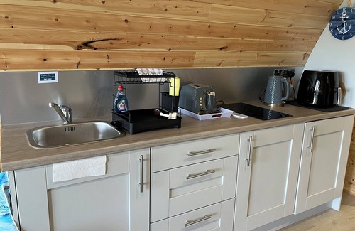 Bunmahon Cabin | Luxurious Glamping Pod on the Copper Coast with sauna barrel access.