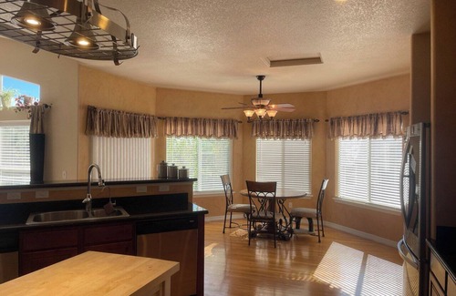 Colorado Springs House | Luxurious Gold Mesa Family Retreat with Gameroom & Theater, Sleeps 10 Guests