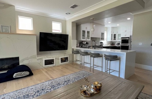 Fairfield House | Luxurious Golf Course Retreat - Fully Remodeled near Napa and San Francisco
