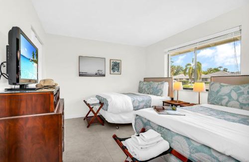Palm Beach Gardens Apartment | Luxurious Golf Retreat Villa in PGA National!