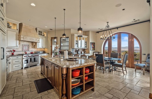 Mirada Estates House | Luxurious Hillside 5-bedroom estate with Access to Ritz Carlton in Rancho Mirage