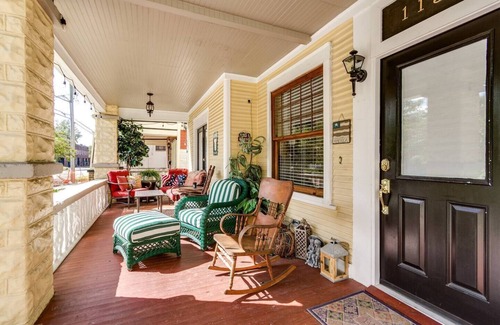 Urban Core House | Luxurious Historic Heart of Springfield Home