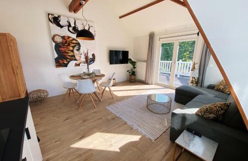 Wassenaar Apartment | Luxurious historical Loft close to the beach!
