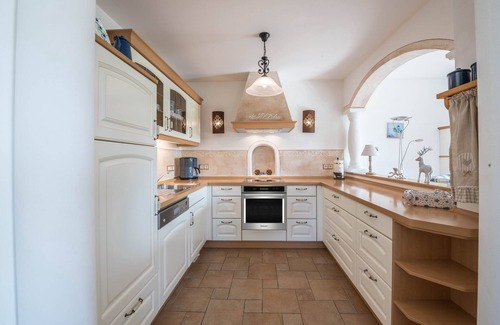 Luft Apartment | Luxurious Holiday Apartment Sissi with Wi-Fi, Terrace