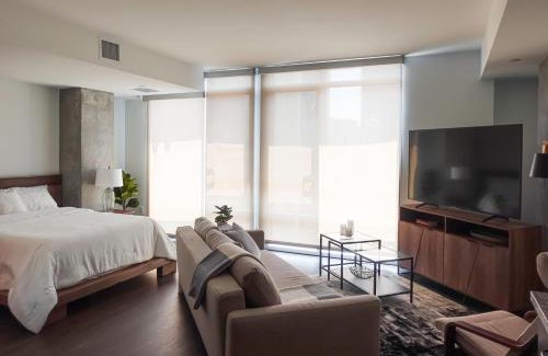 Hollywood Apartment | Luxurious Hollywood Dream