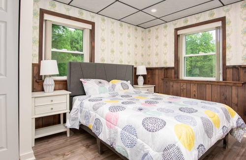 Harrisburg House | Luxurious Home Away at Berkstone