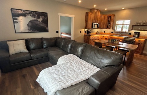 Bonner-West Riverside House | Luxurious Home,Hot Tub,Sauna-Cold Plunge,KettleHouse,River confluence&Missoula