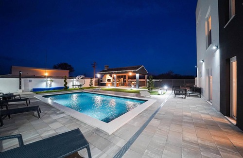 Zemunik Donji House | Luxurious home in Zemunik Donji
