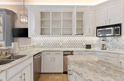 Plano House | Luxurious Home-Resort Style Pool & Game Room