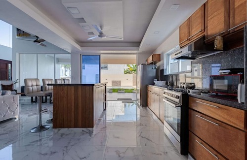 Barrio Las Yaguitas Villa | Luxurious Home with Pool!