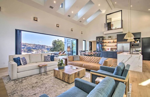 Temecula Other | Luxurious home with breathtaking views on Avocado Grove