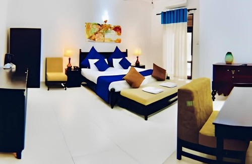 Thalpitiya Hotel | Luxurious hotel with 20 bedrooms and AC, WiFi in charming Wadduwa