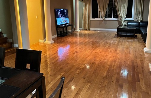 Chilliwack Proper Village West House | Luxurious House, beautiful mountain views