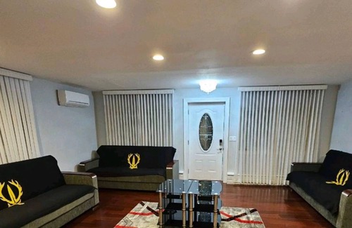 Brooklyn House | Luxurious House For Your Stay