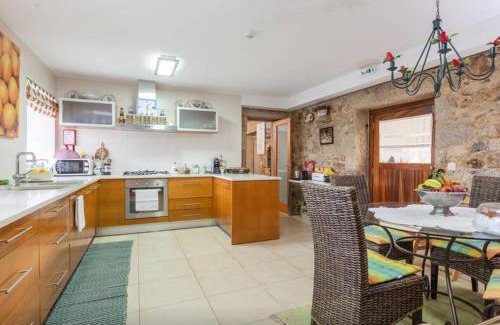 Amares House | Luxurious House in Braga with Pool